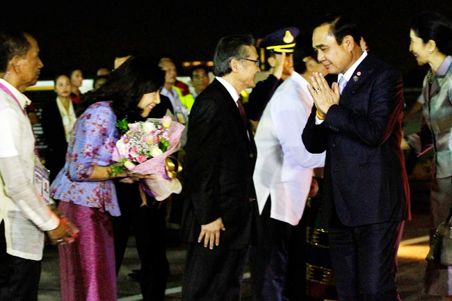 PM Prayuth arrives in Manila 3